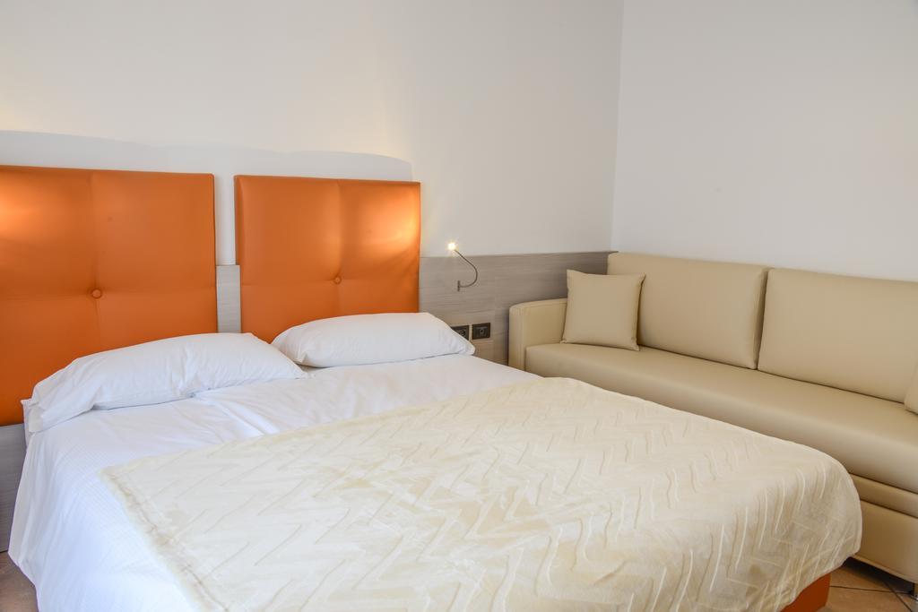 Residence Franca B&B Arco Δωμάτιο φωτογραφία