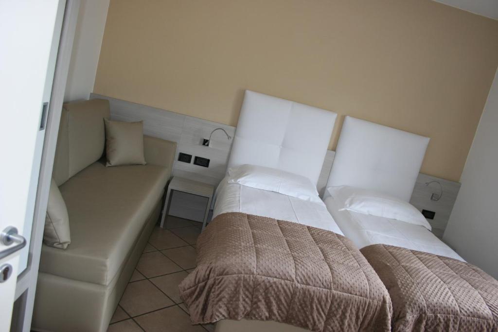Residence Franca B&B Arco Δωμάτιο φωτογραφία